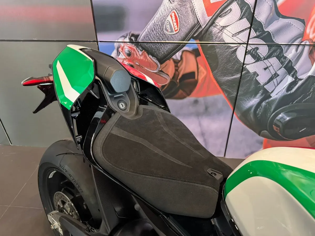 Mira esta publicación de Ducati 1103 Panigale V4 S 2025 en Motordil