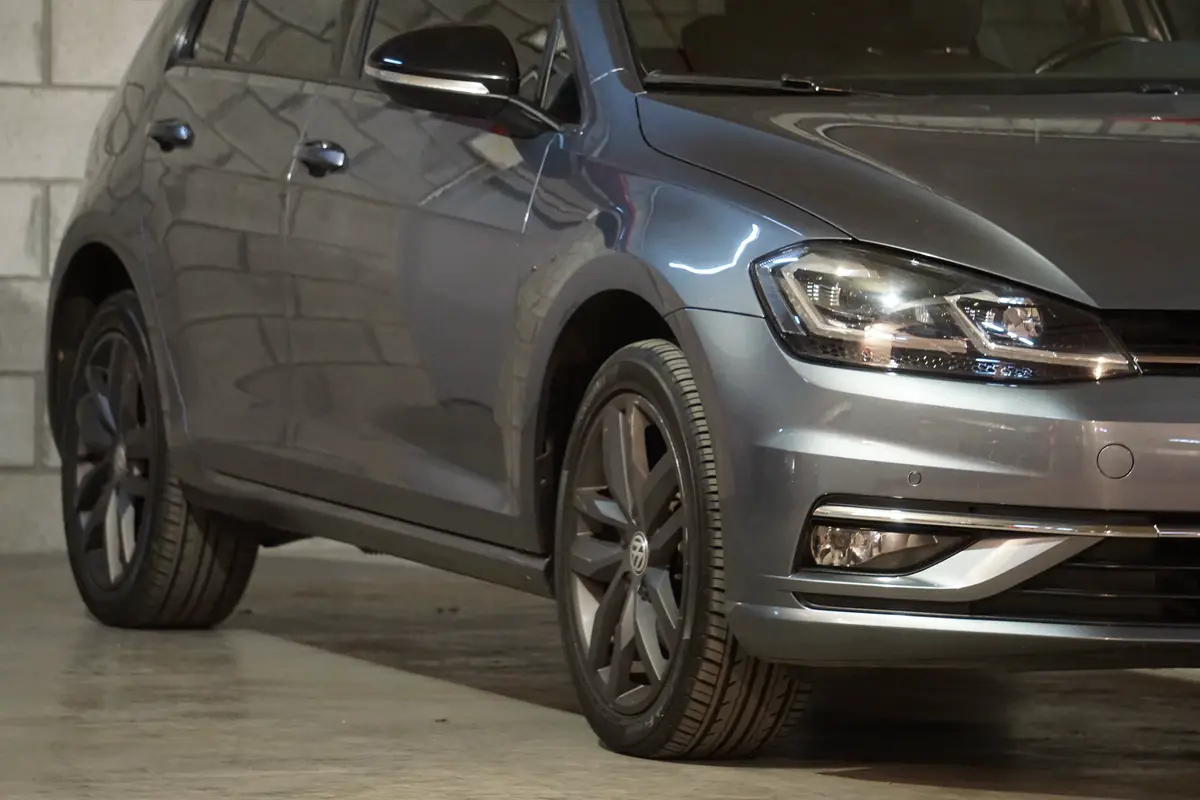 Mira esta publicación de Volkswagen Golf 2018 en Motordil
