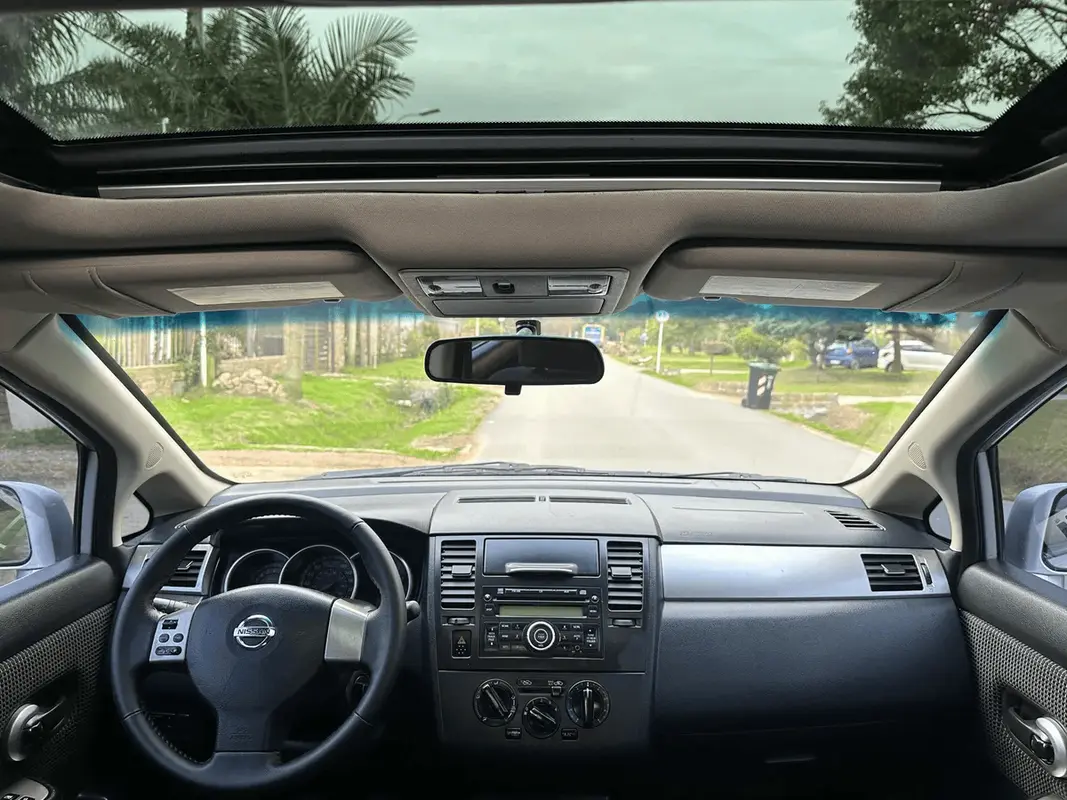 Mira esta publicación de Nissan Tiida 2011 en Motordil