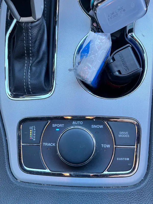Mira esta publicación de Jeep Grand Cherokee 2019 en Motordil