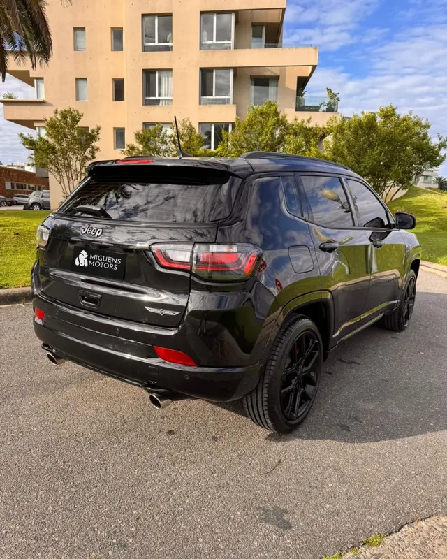 Mira esta publicación de Jeep Compass 2025 en Motordil