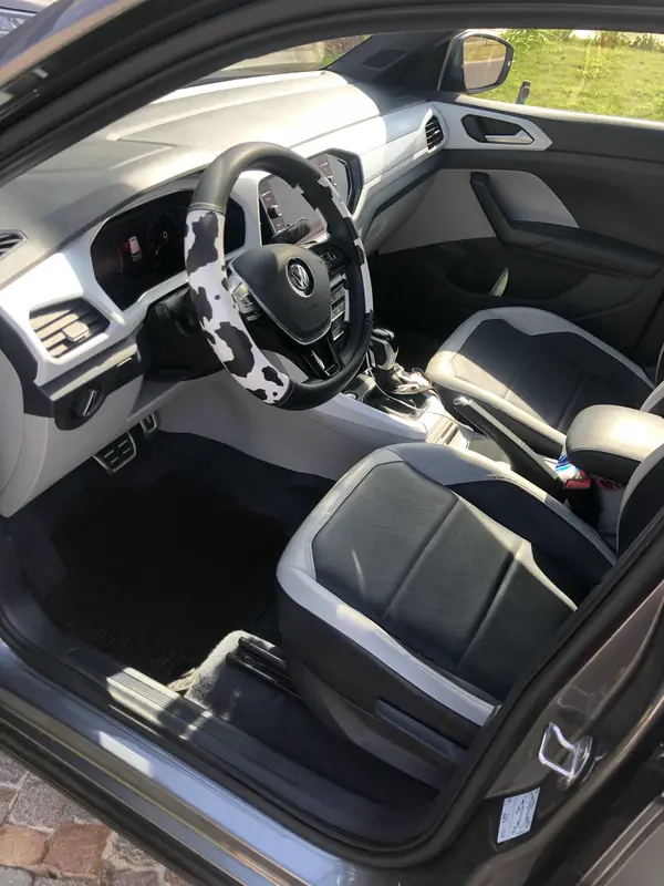 Mira esta publicación de Volkswagen T Cross 2020 en Motordil