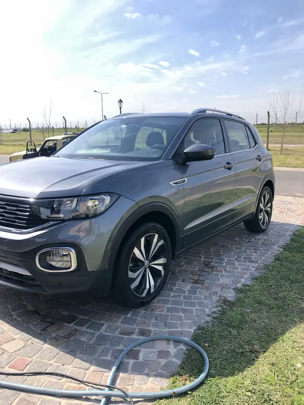 Mira esta publicación de Volkswagen T Cross 2020 en Motordil