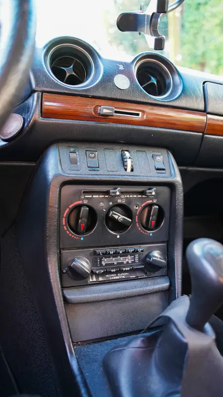 Mira esta publicación de Mercedes Benz 280 1981 en Motordil