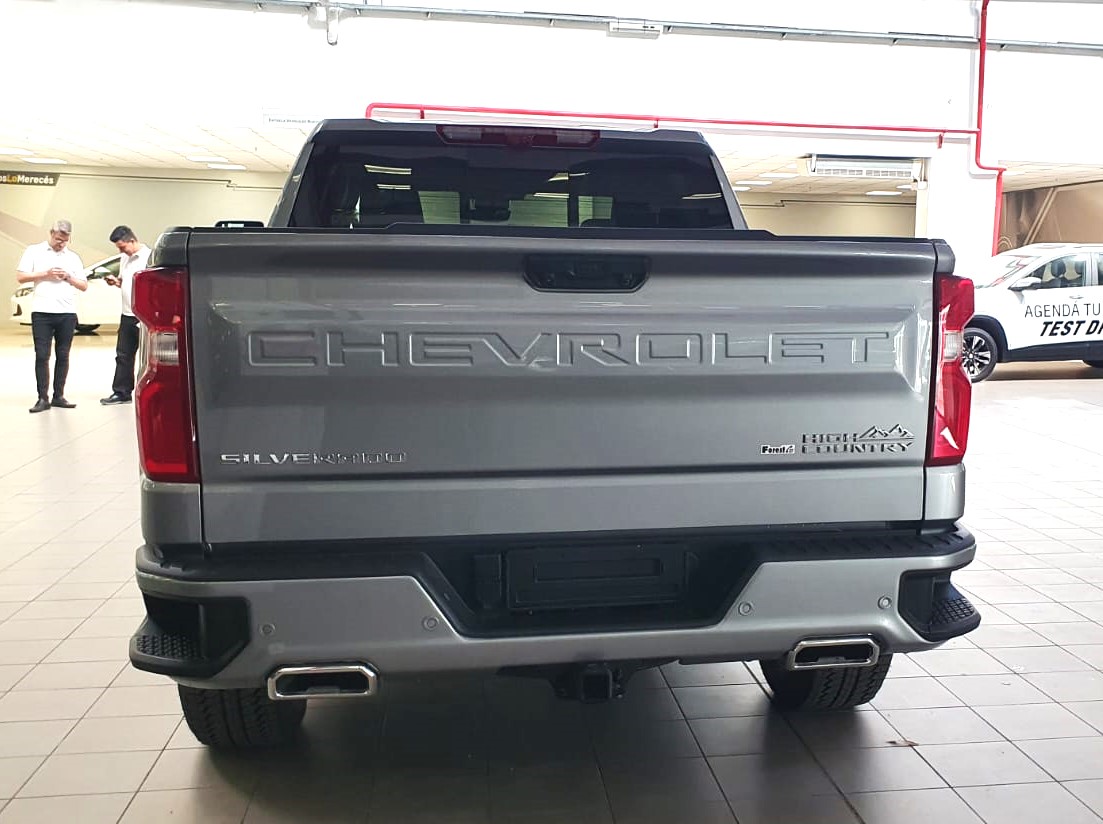Mira esta publicación de Chevrolet Silverado 2025 en Motordil