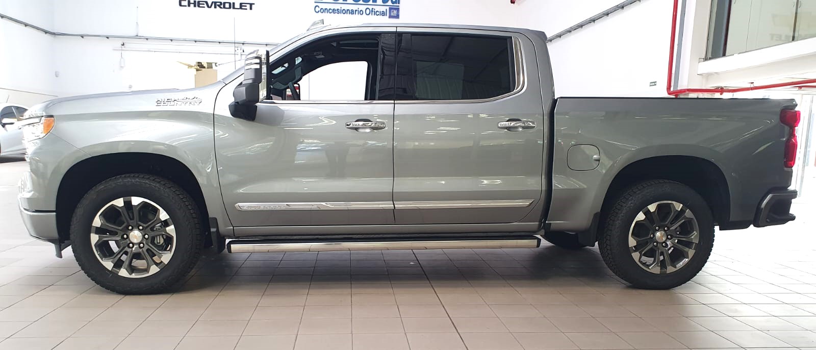 Mira esta publicación de Chevrolet Silverado 2025 en Motordil