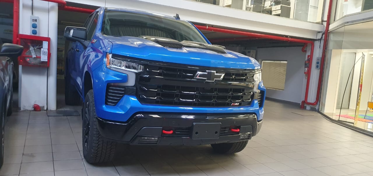 Mira esta publicación de Chevrolet Silverado 2025 en Motordil