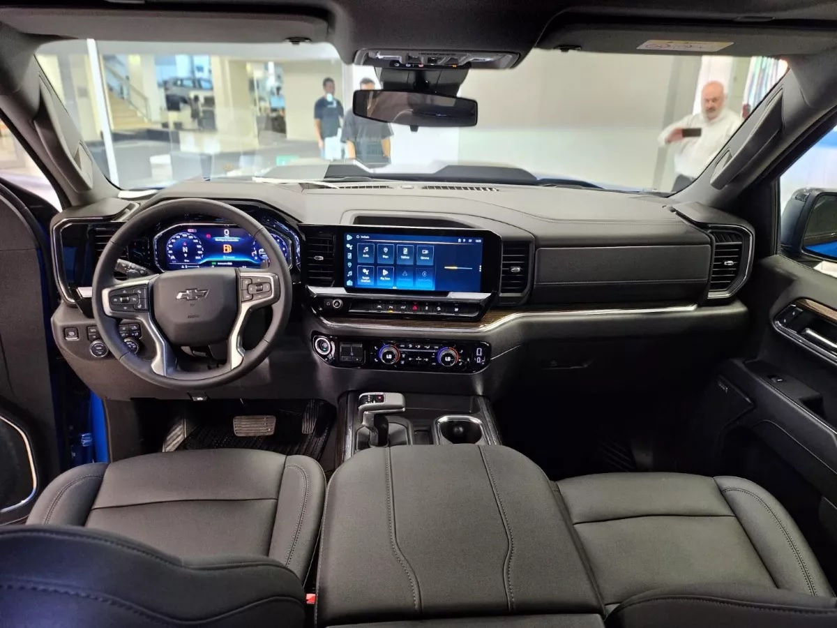 Mira esta publicación de Chevrolet Silverado 2025 en Motordil