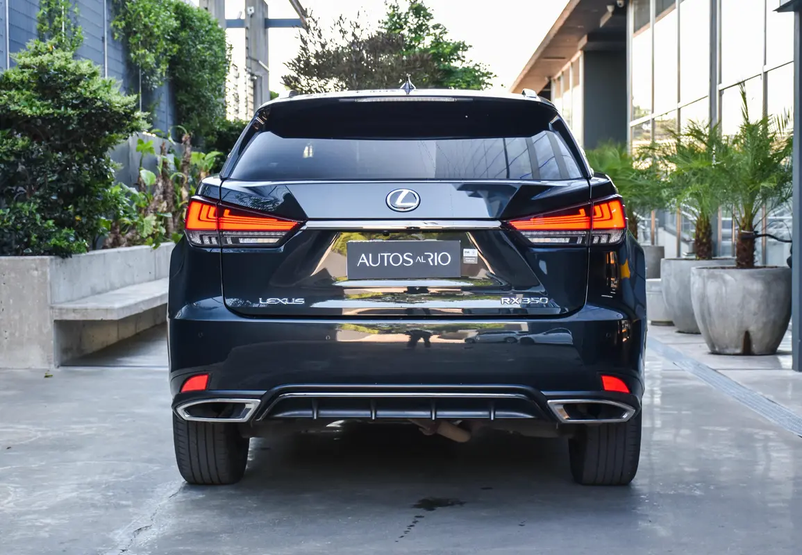 Mira esta publicación de Lexus RX 2022 en Motordil
