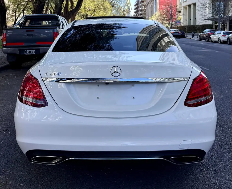 Mira esta publicación de Mercedes Benz Clase C 2018 en Motordil