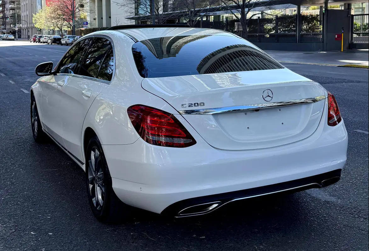 Mira esta publicación de Mercedes Benz Clase C 2018 en Motordil