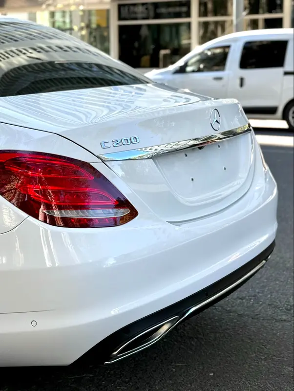 Mira esta publicación de Mercedes Benz Clase C 2018 en Motordil