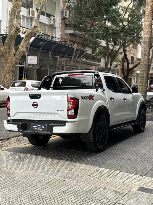 Mira esta publicación de Nissan Frontier 2022 en Motordil