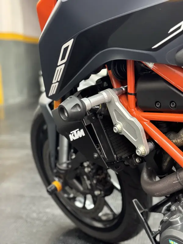 Mira esta publicación de KTM Duke 390 Naked G3 2023 en Motordil