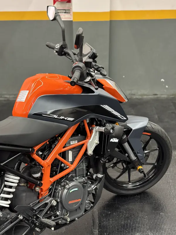 Mira esta publicación de KTM Duke 390 Naked G3 2023 en Motordil