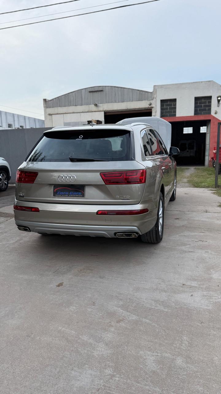 Mira esta publicación de Audi Q7 2020 en Motordil