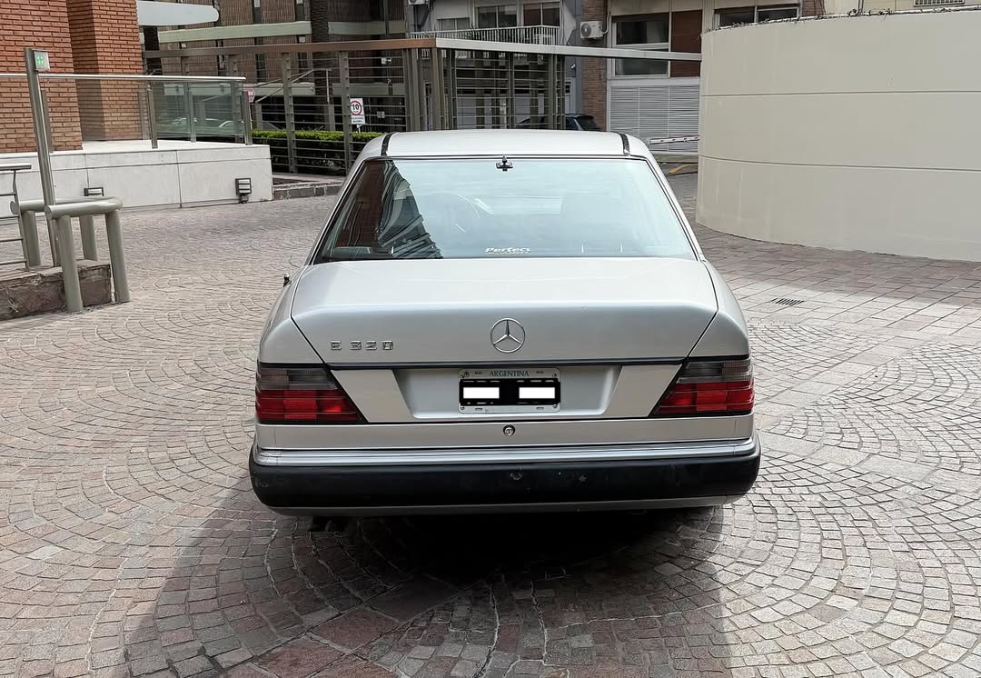 Mira esta publicación de Mercedes Benz Clase E 1993 en Motordil