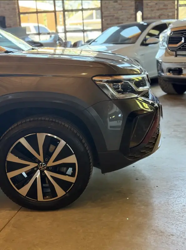 Mira esta publicación de Volkswagen Taos 2021 en Motordil