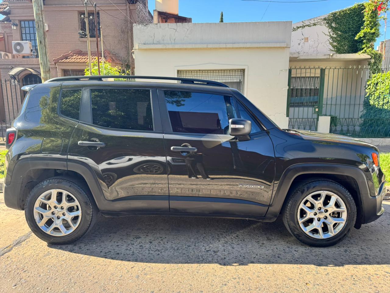 Mirá esta publicación de Jeep Renegade