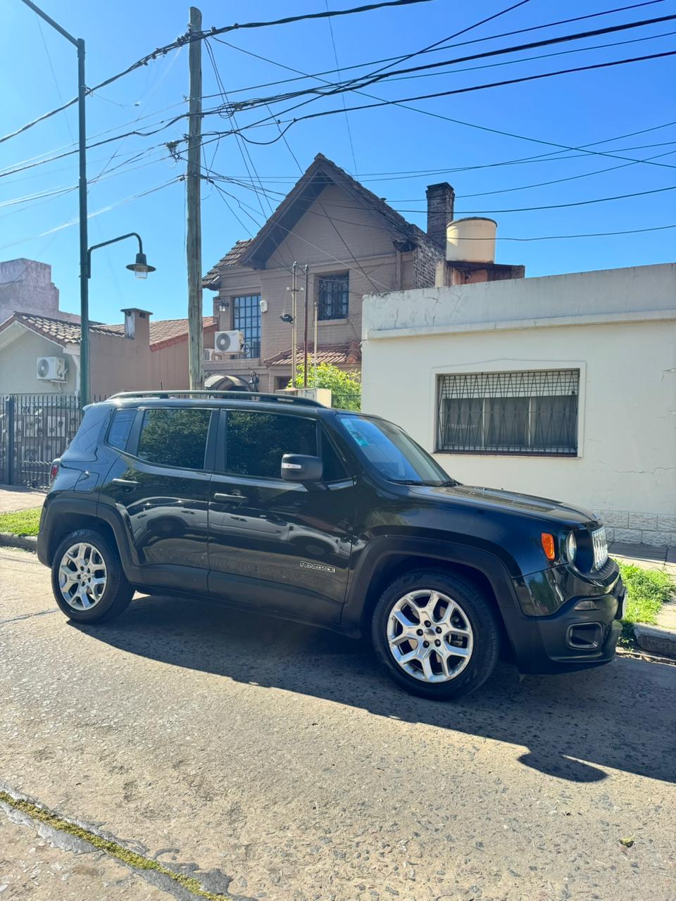 Mirá esta publicación de Jeep Renegade