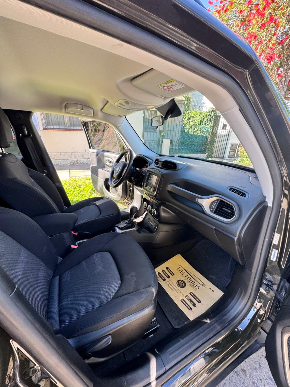 Mirá esta publicación de Jeep Renegade