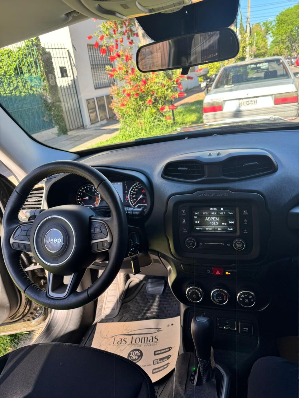 Mirá esta publicación de Jeep Renegade