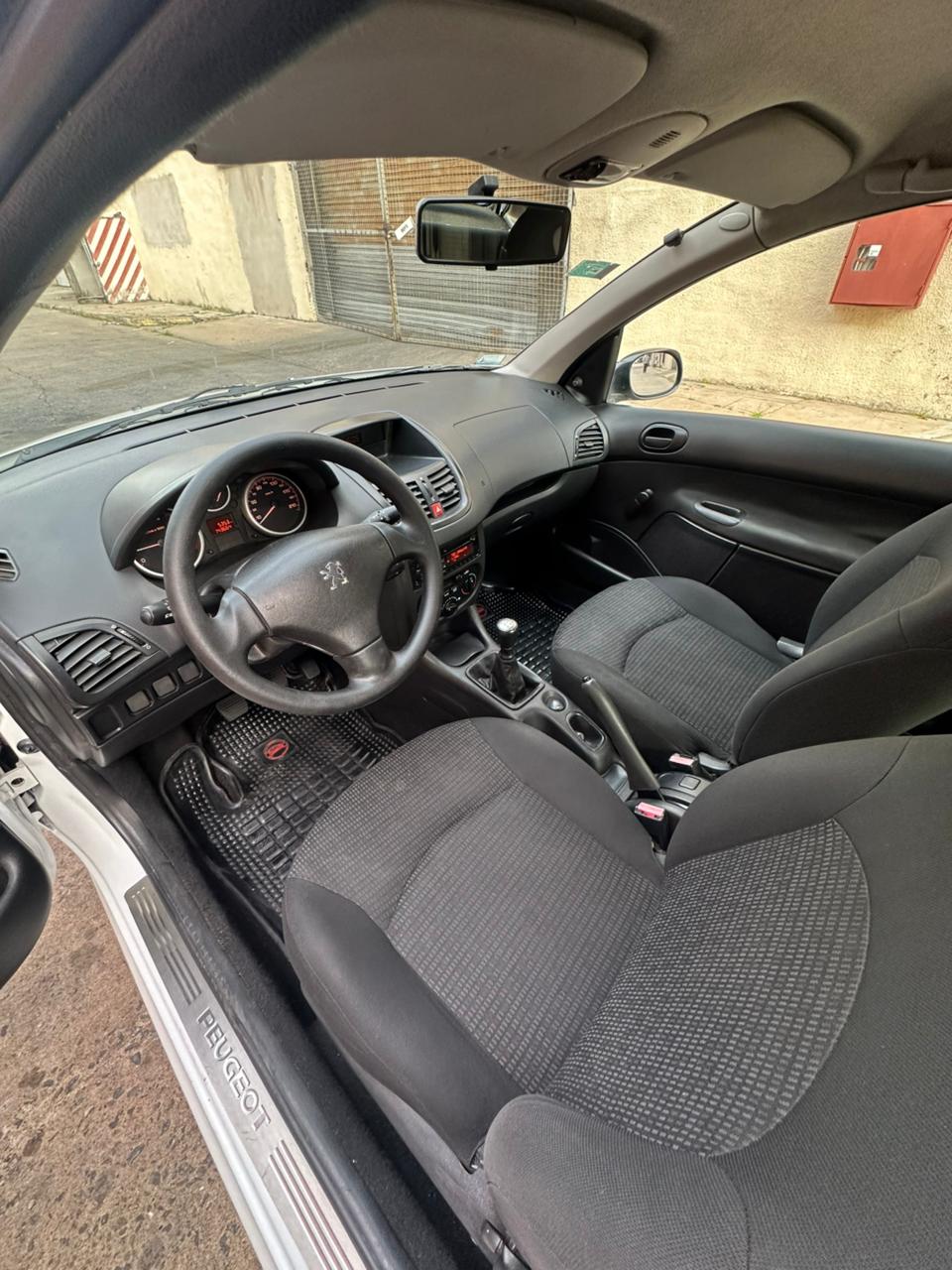 Mira esta publicación de Peugeot 207 Compact 2012 en Motordil