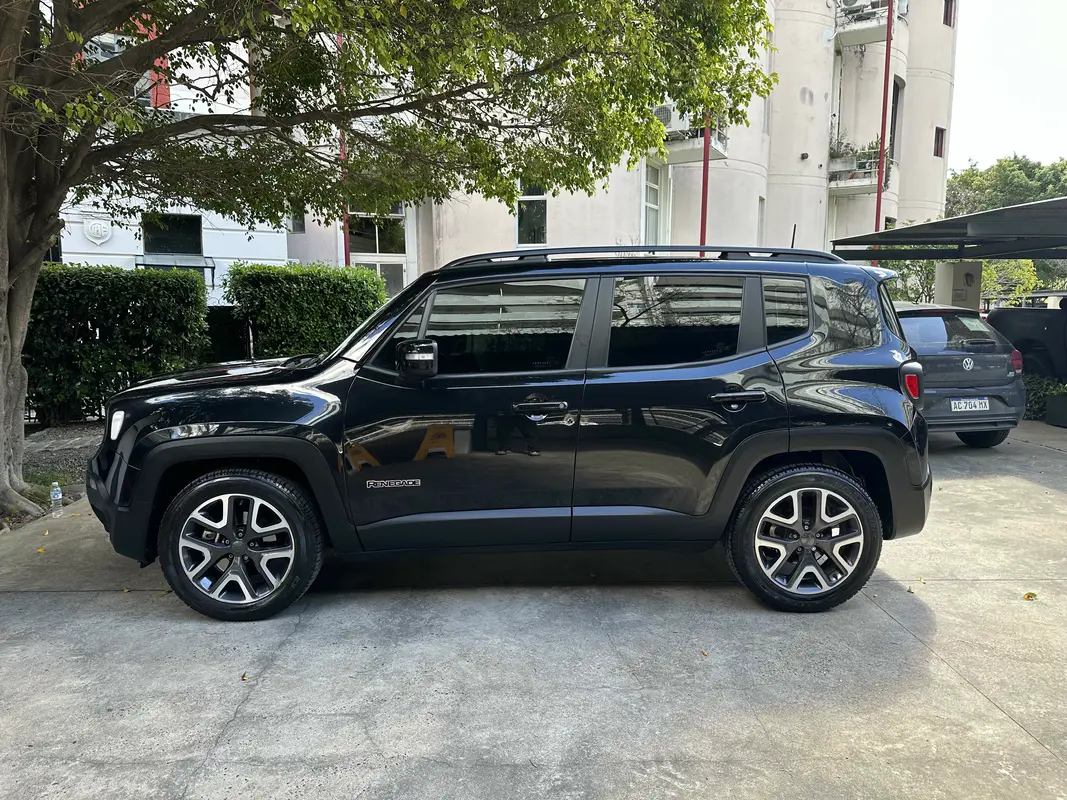 Mirá esta publicación de Jeep Renegade