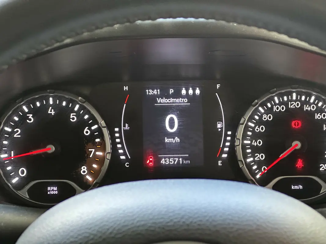 Mira esta publicación de Jeep Renegade 2021 en Motordil