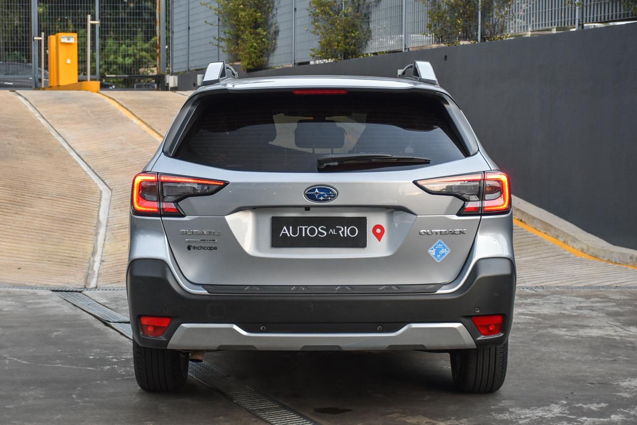 Mira esta publicación de Subaru Outback 2023 en Motordil