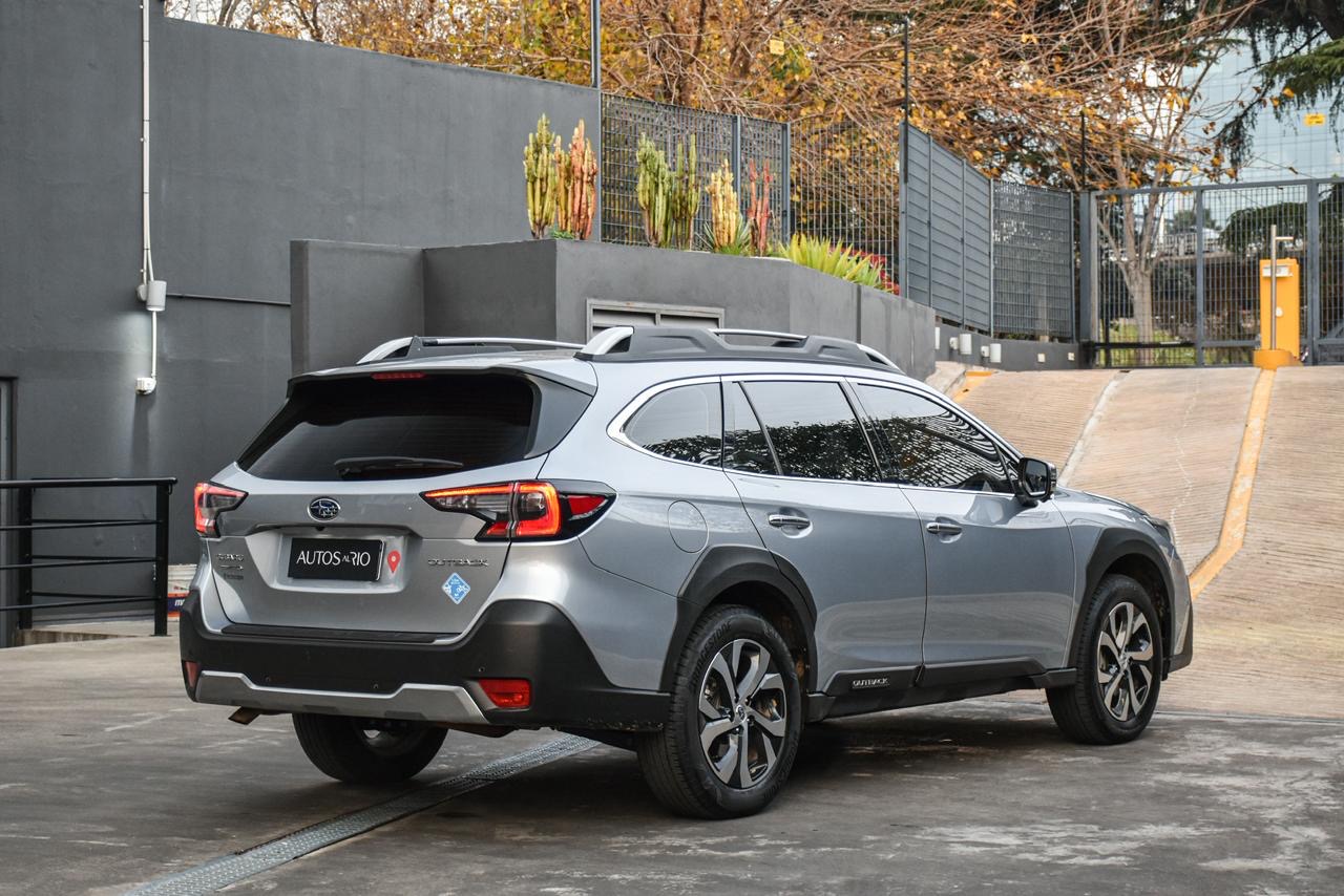 Mira esta publicación de Subaru Outback 2023 en Motordil