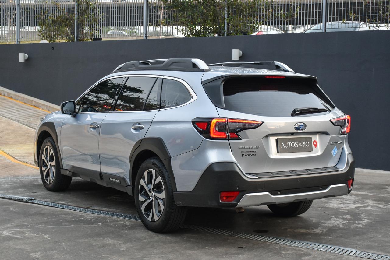 Mira esta publicación de Subaru Outback 2023 en Motordil