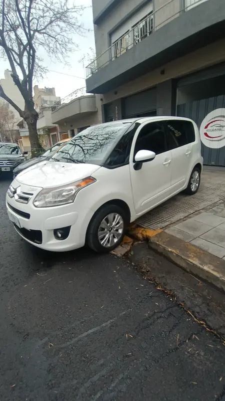 Mira esta publicación de Citroen C 3 Picasso 2014 en Motordil