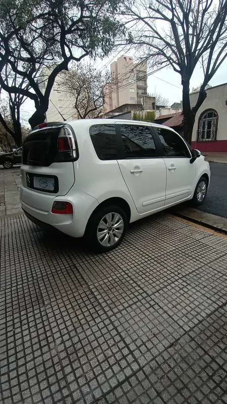 Mira esta publicación de Citroen C 3 Picasso 2014 en Motordil
