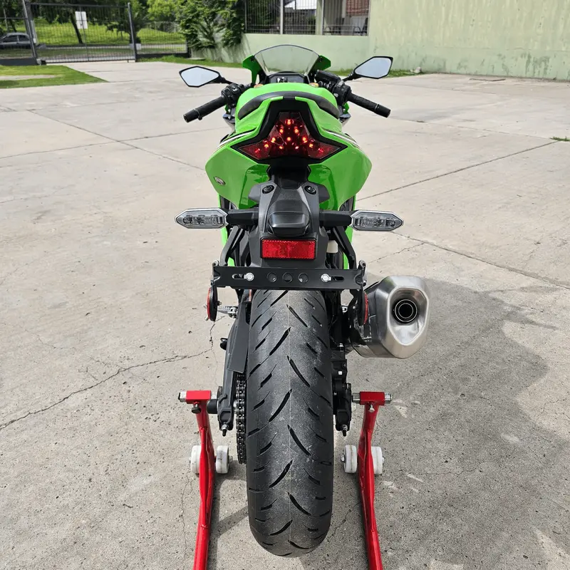 Mira esta publicación de Kawasaki Ninja 400 2025 en Motordil