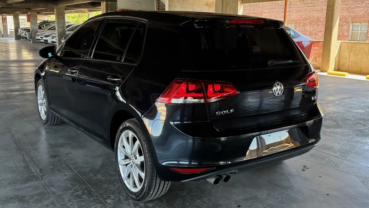 Mira esta publicación de Volkswagen Golf 2015 en Motordil