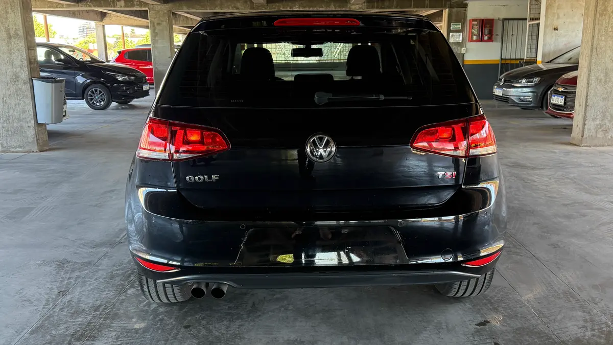 Mira esta publicación de Volkswagen Golf 2015 en Motordil