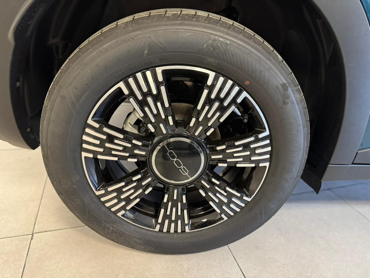 Mira esta publicación de Fiat 600 / 800 2025 en Motordil