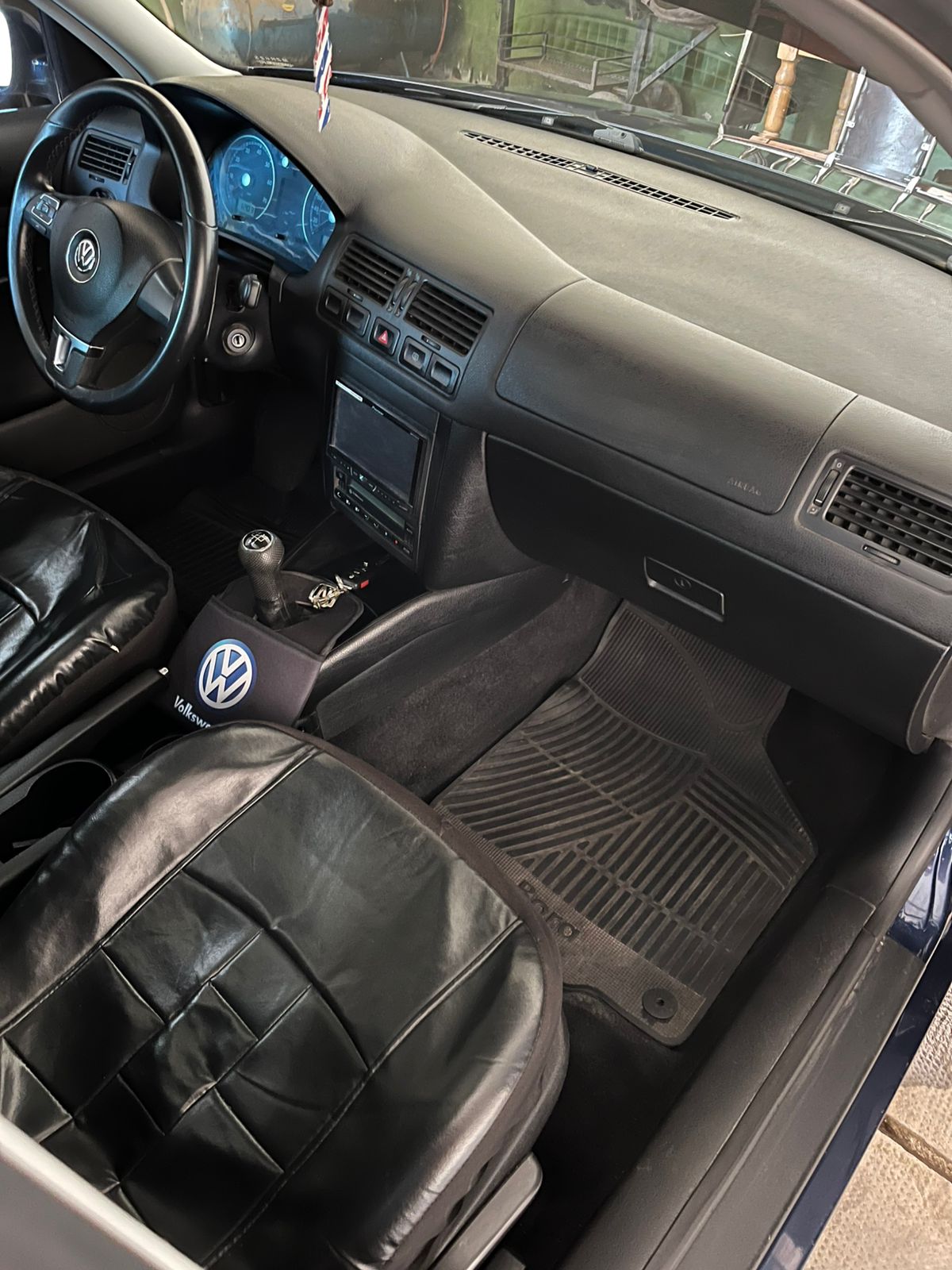 Mira esta publicación de Volkswagen Bora 2014 en Motordil