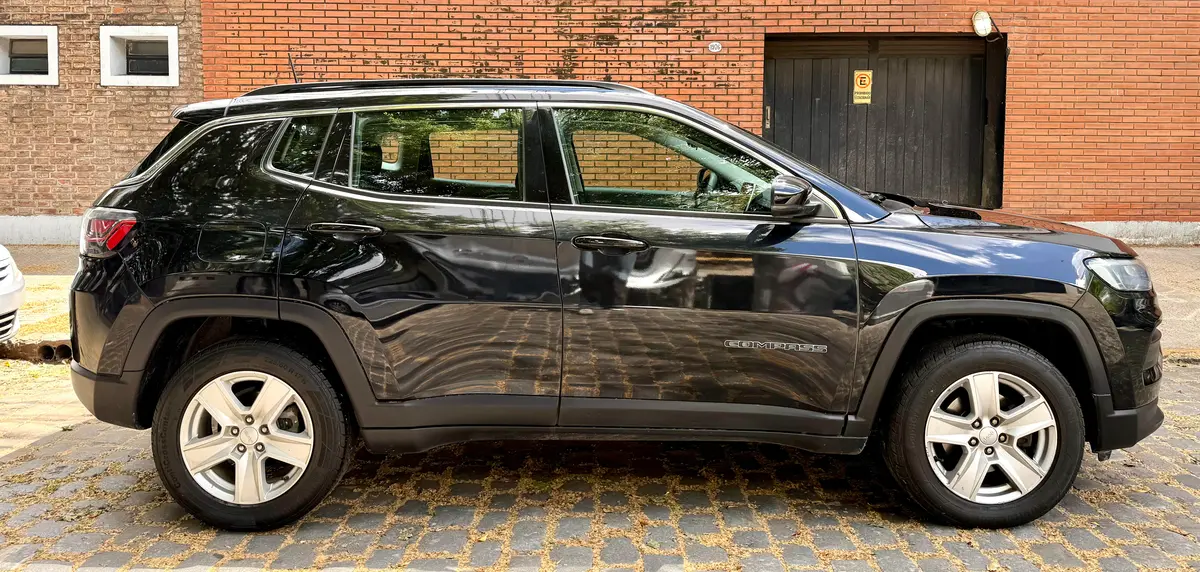 Mira esta publicación de Jeep Compass 2021 en Motordil
