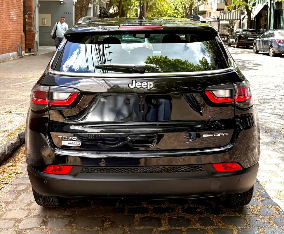 Mira esta publicación de Jeep Compass 2021 en Motordil