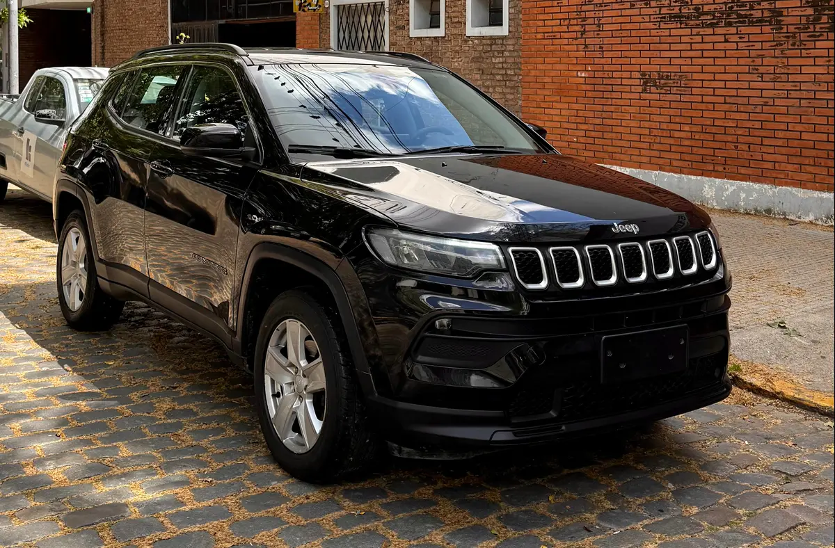 Mira esta publicación de Jeep Compass 2021 en Motordil