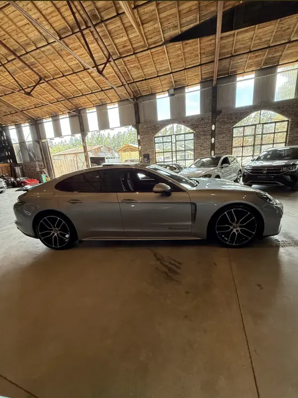 Mira esta publicación de Porsche Panamera 2022 en Motordil