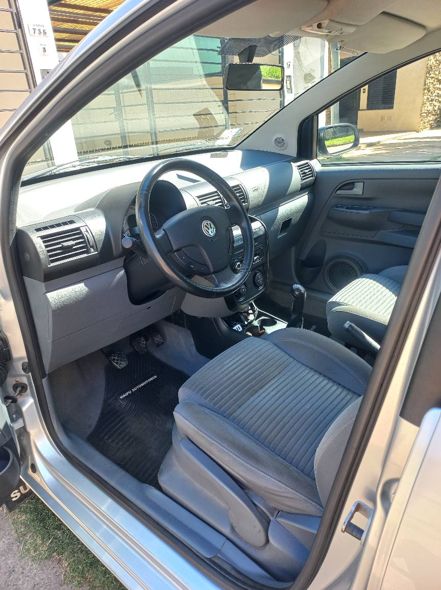 Mira esta publicación de Volkswagen Suran 2010 en Motordil