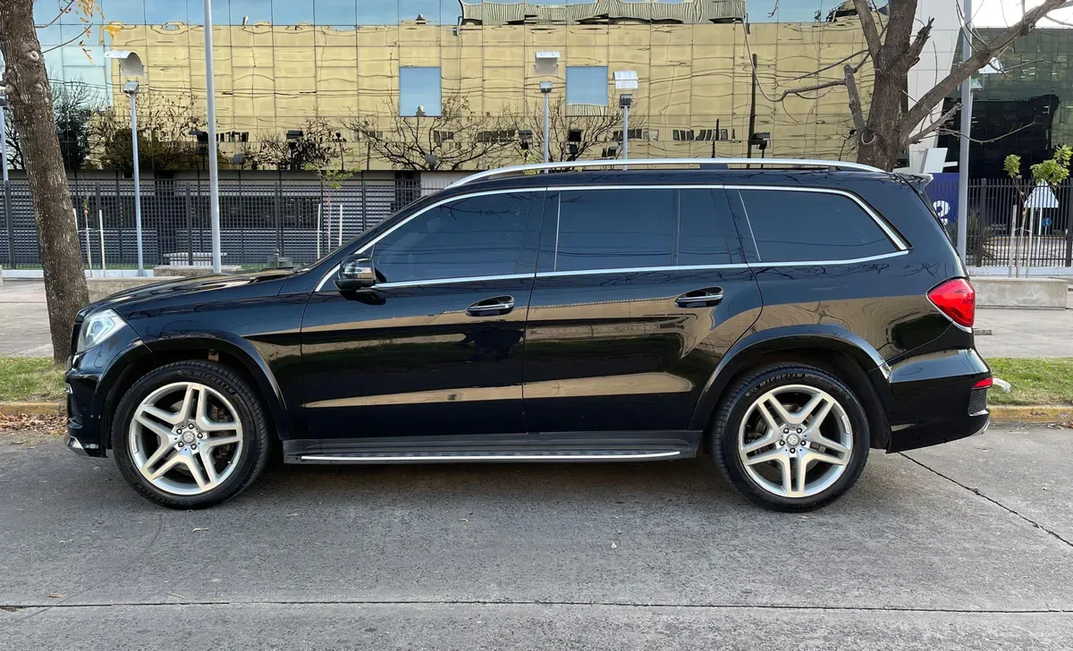 Mira esta publicación de Mercedes Benz GL 2013 en Motordil