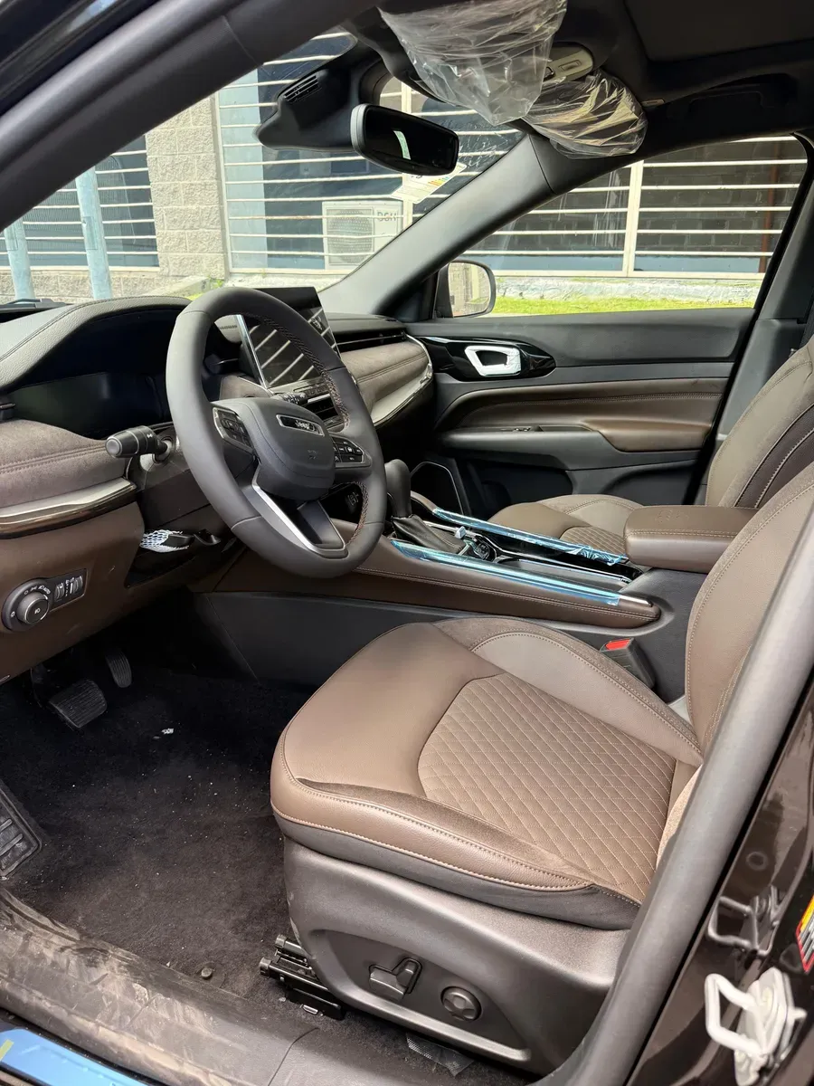 Mira esta publicación de Jeep Commander 2025 en Motordil