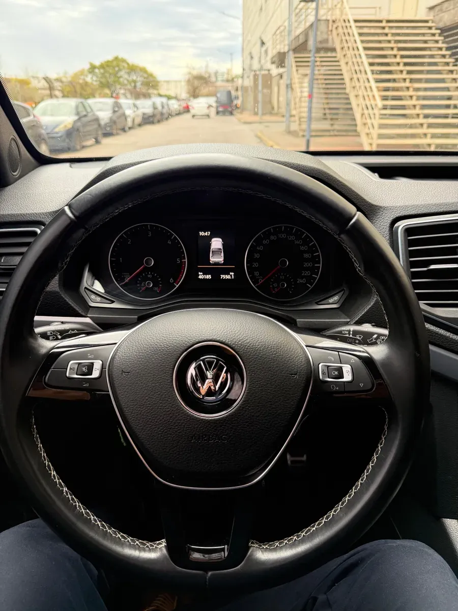 Mira esta publicación de Volkswagen Amarok 2023 en Motordil