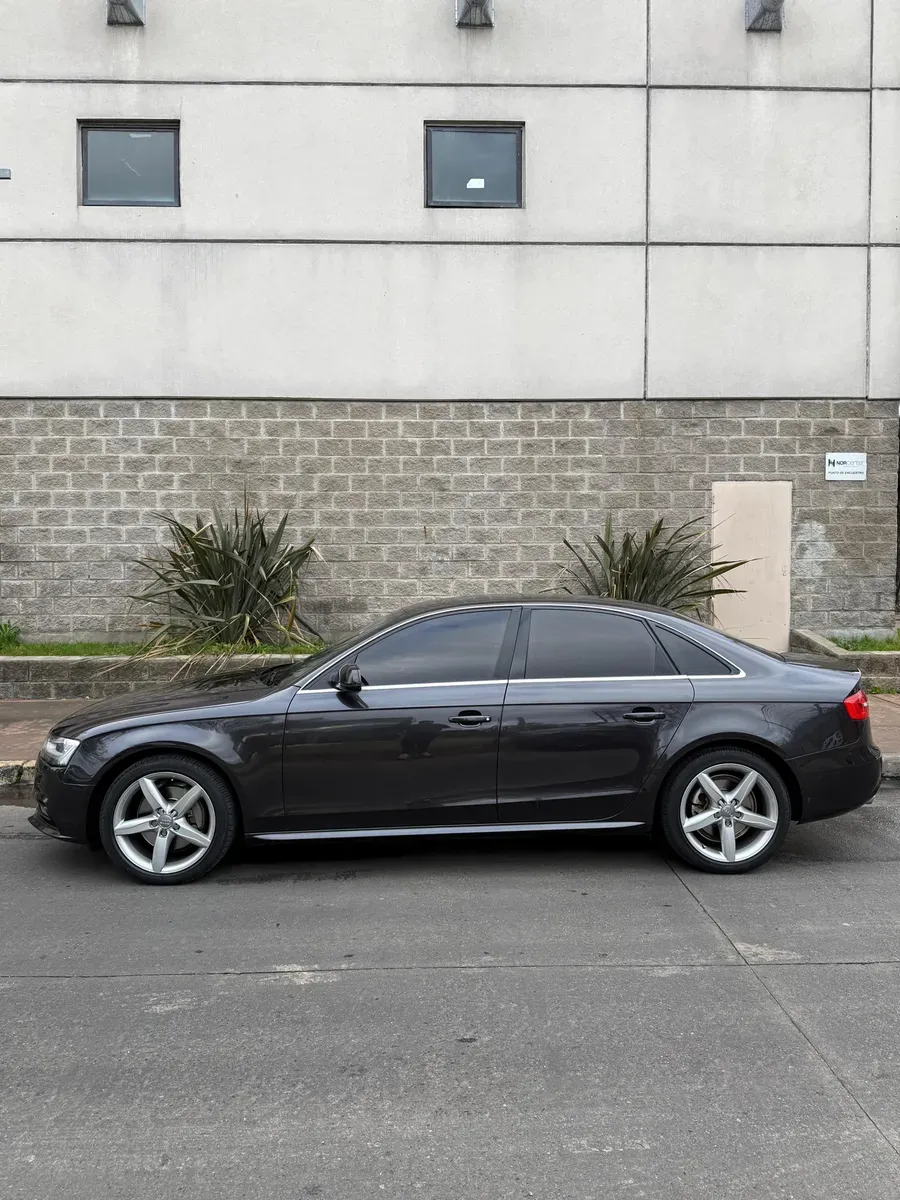 Mira esta publicación de Audi A4 2013 en Motordil