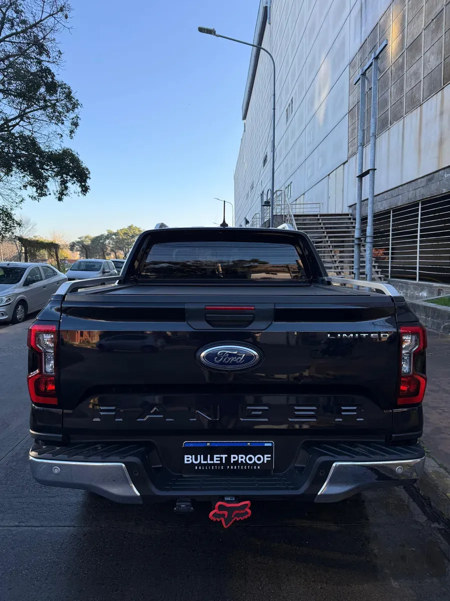 Mira esta publicación de Ford Ranger 2024 en Motordil