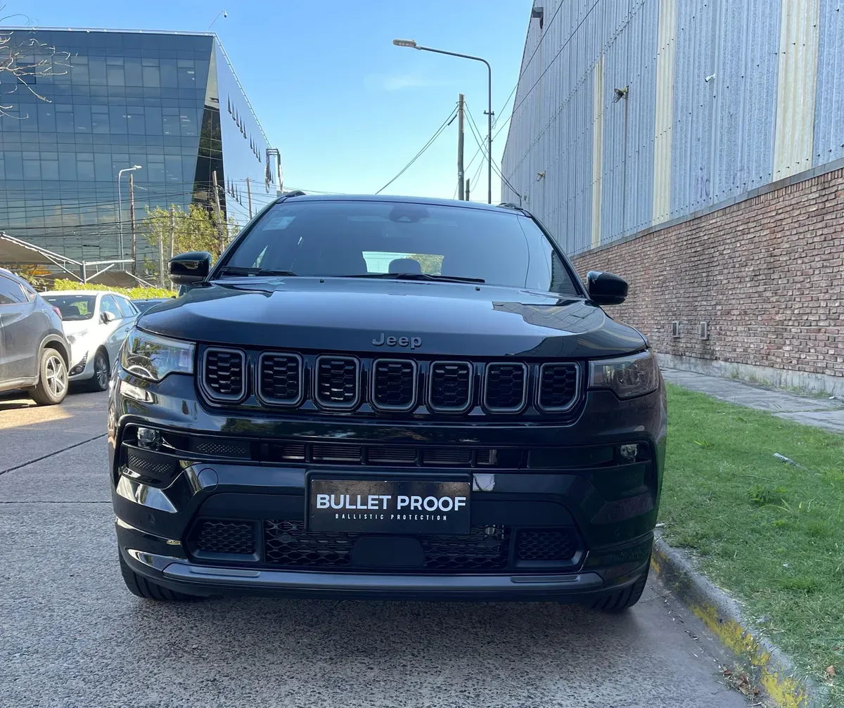 Mira esta publicación de Jeep Compass 2025 en Motordil